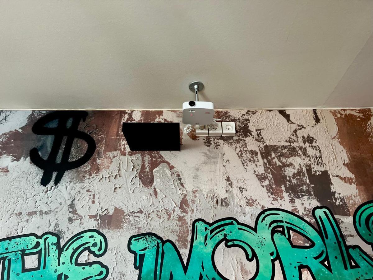Capsule Casino - Jacuzzi - Billard - Netflix - Console & Jeux Apartamento Mons Exterior foto