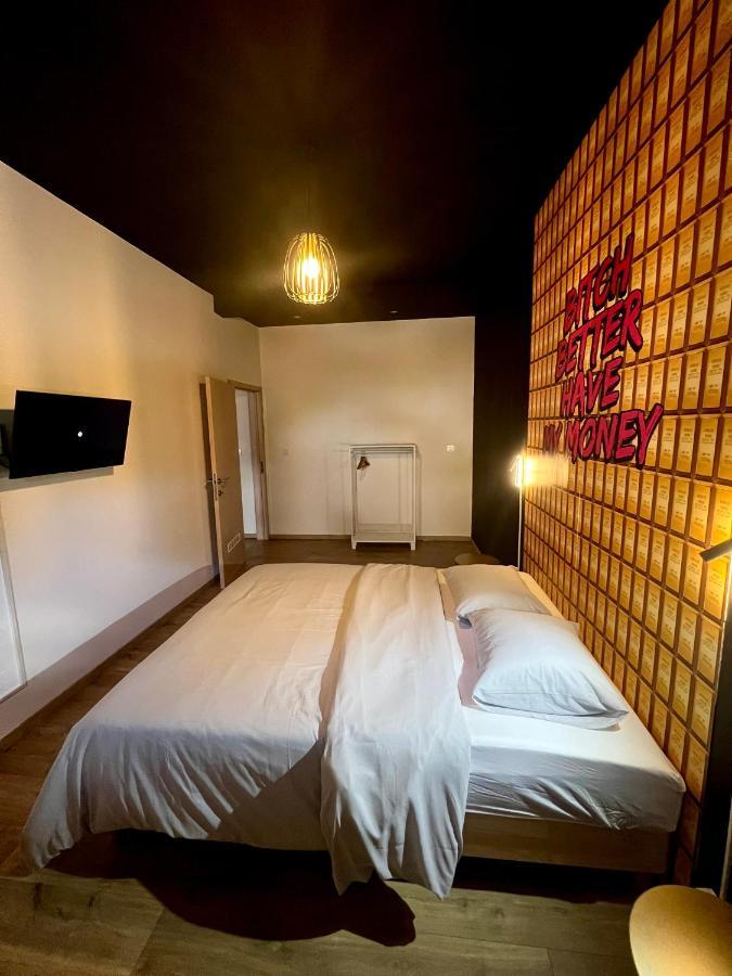 Capsule Casino - Jacuzzi - Billard - Netflix - Console & Jeux Apartamento Mons Exterior foto