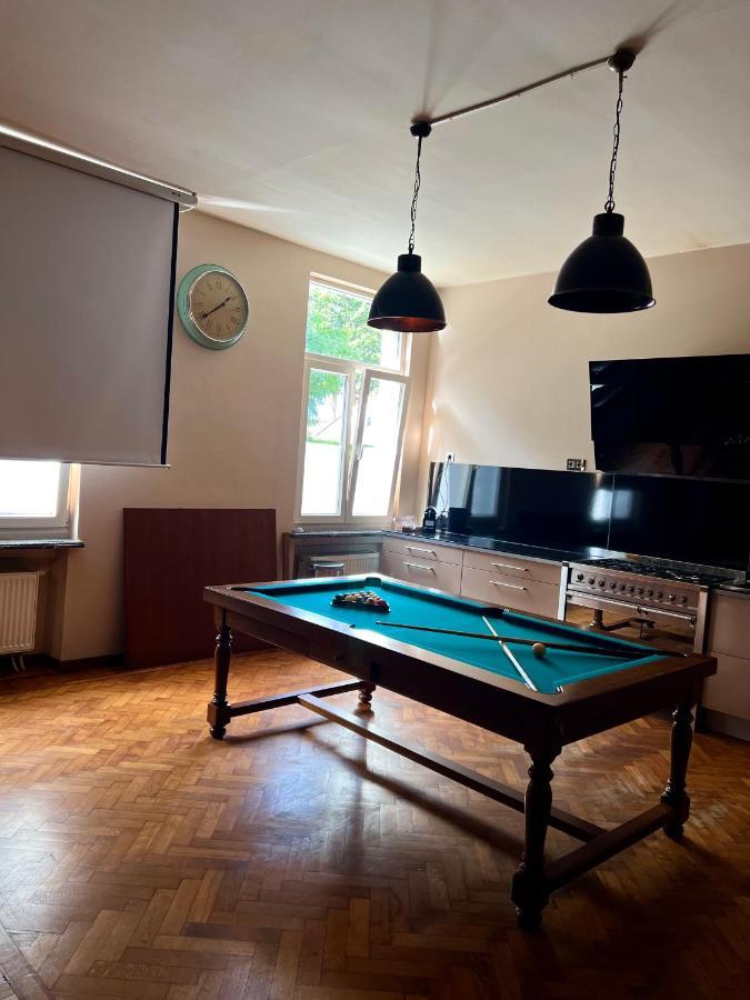 Capsule Casino - Jacuzzi - Billard - Netflix - Console & Jeux Apartamento Mons Exterior foto