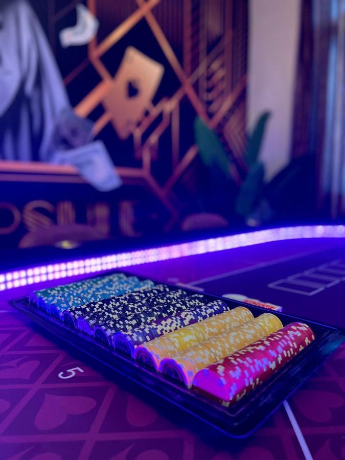 Capsule Casino - Jacuzzi - Billard - Netflix - Console & Jeux Apartamento Mons Exterior foto