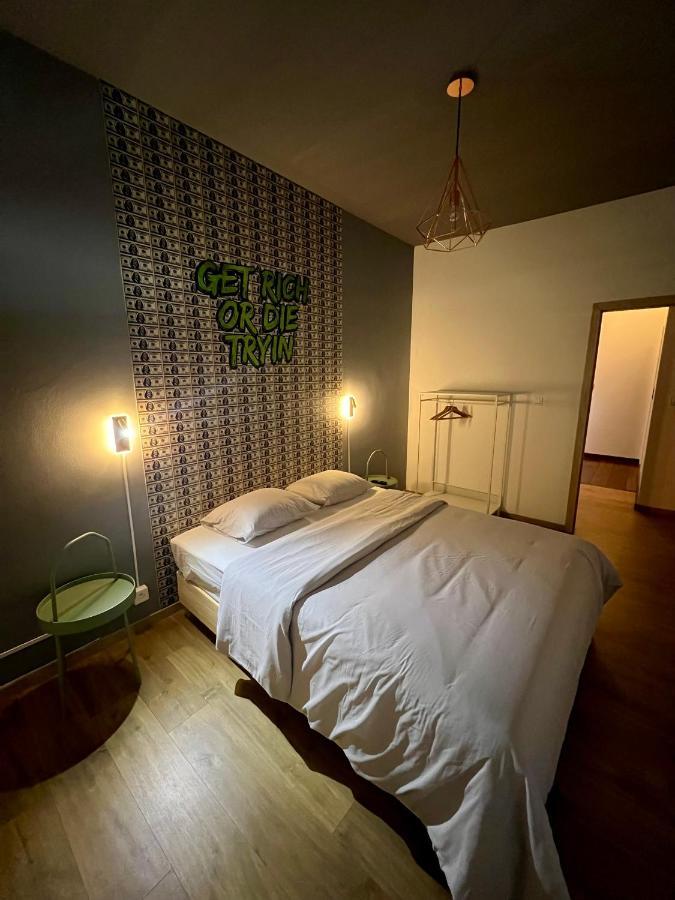 Capsule Casino - Jacuzzi - Billard - Netflix - Console & Jeux Apartamento Mons Exterior foto