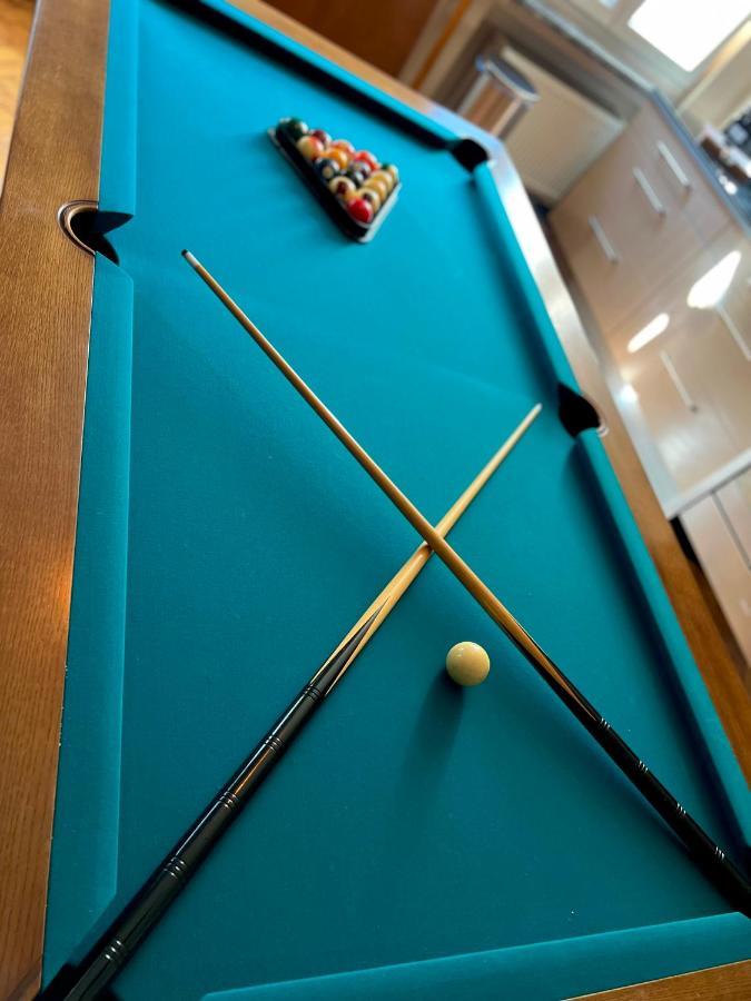 Capsule Casino - Jacuzzi - Billard - Netflix - Console & Jeux Apartamento Mons Exterior foto